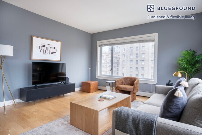 Photo - 899 Pine St Unidad FL13-ID3