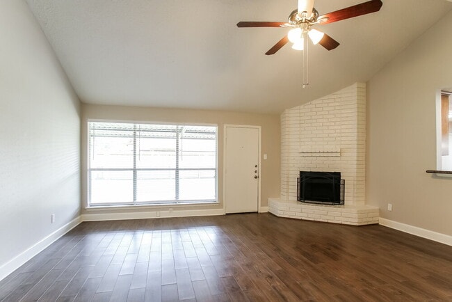 Photo - 7526 Shoshone Dr