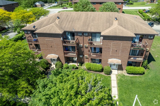 Evergreen Apartments