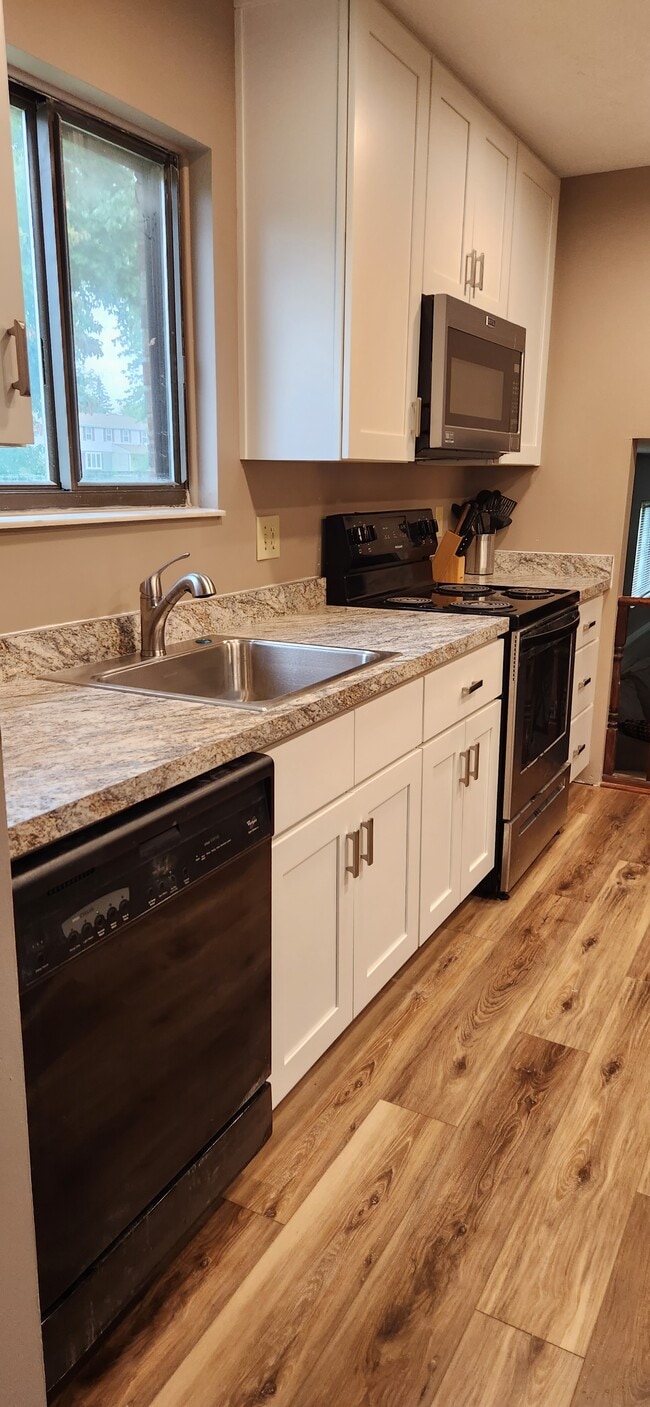 Photo - 8174 Maddox Dr