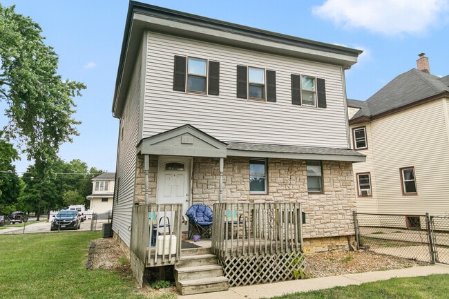 Photo - 621 Oneida St Apartment Unit 2