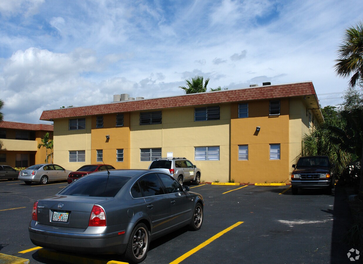 Jade Lynn Apartments - Jade Lynn Apartments