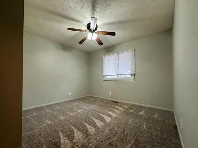 Photo - 2130 Essex Rd