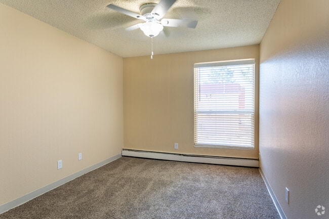 1 BR, 1 BA - 448 Square Feet