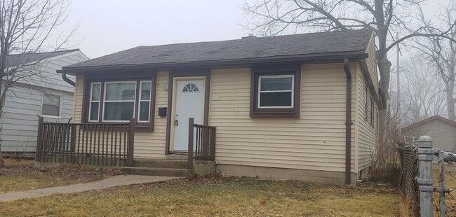 Building Photo - 3931 W Kaul Ave