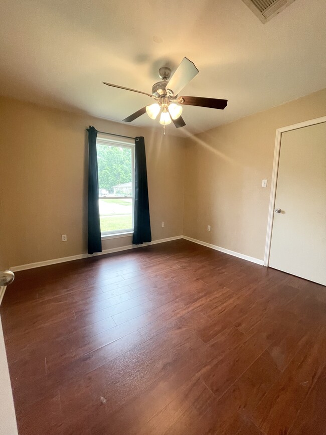 Photo - 16602 Morel Ave