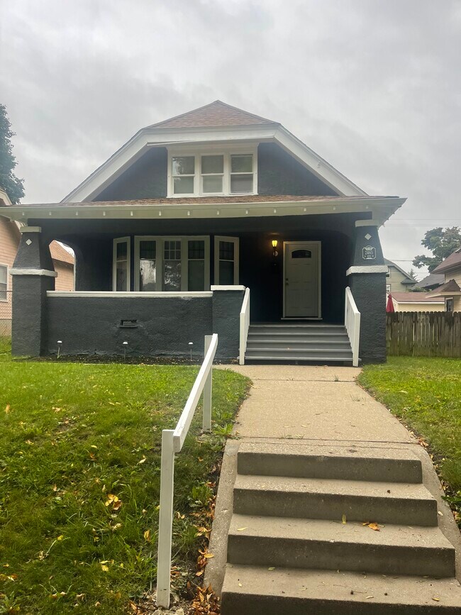2465 N 48th St Rental For Rent in Milwaukee, WI