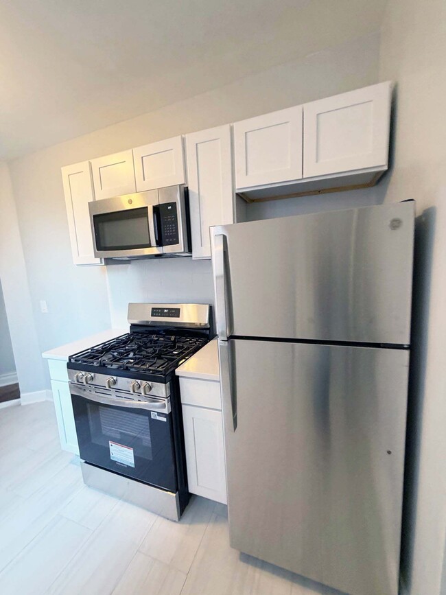525 60th Street Apartments