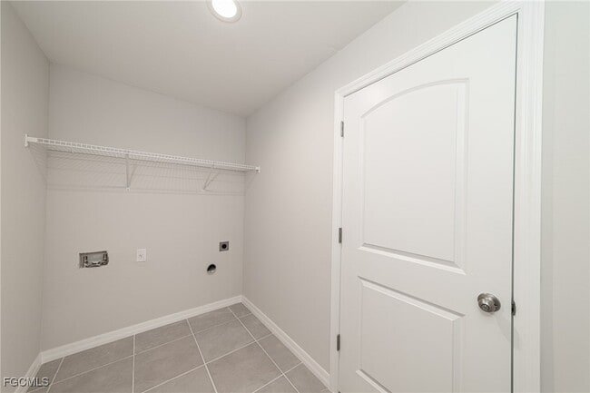 Building Photo - 2122 NW 9th Ave