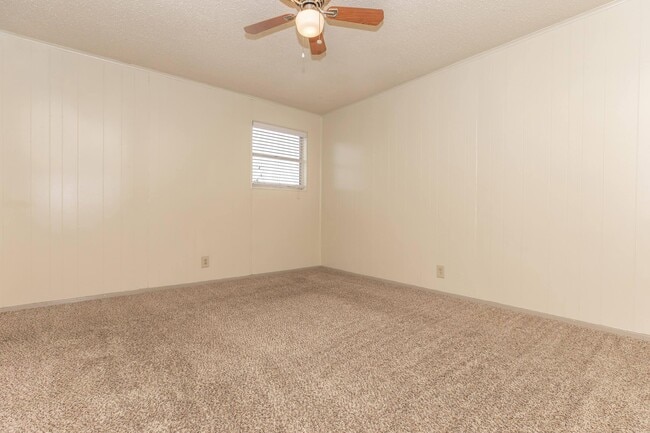 Photo - Canyon Village