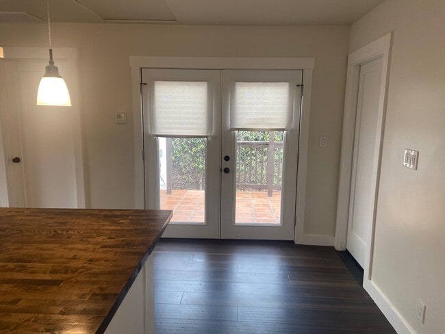 Photo - South St Unit Front House