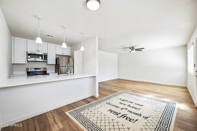 Building Photo - 4139 N 27th St Unit # 5