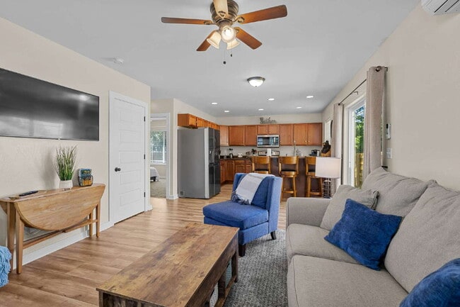 Photo - Charming & centrally located- Avail October 1st thru May 31st.