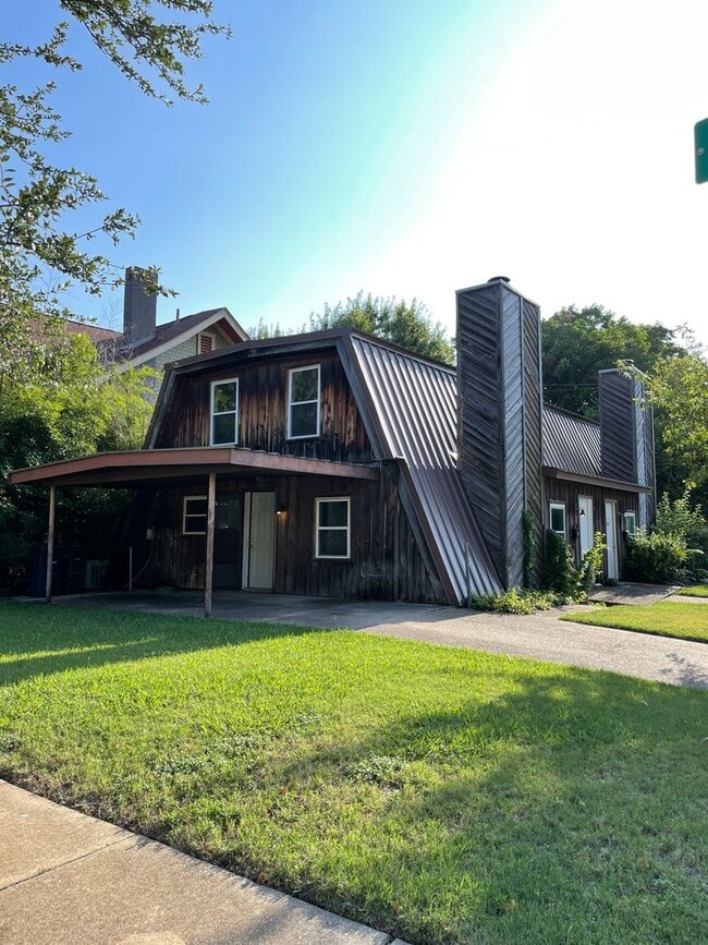 Photo - 1100 W Morphy St