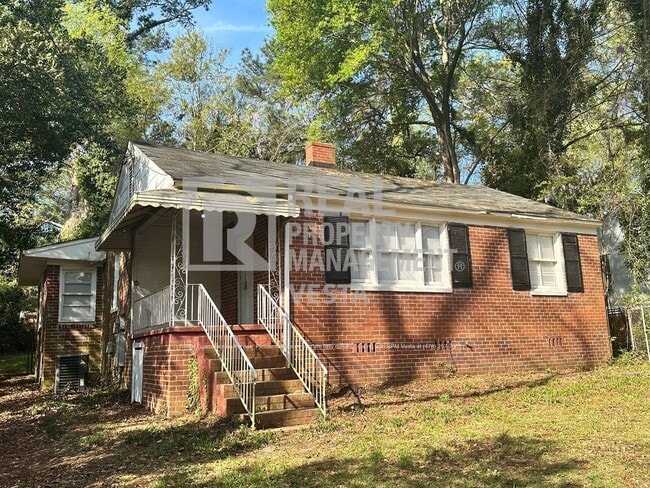 Building Photo - 3346 Shaw Dr