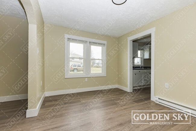 Photo - 1421 W 14th St