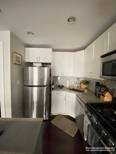 Photo - 609 E 2nd St