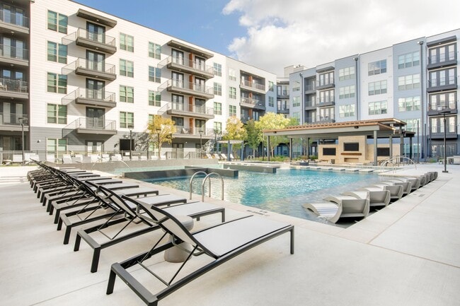 Building Photo - The Beckley on Trinity