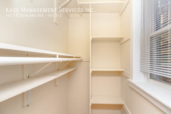 Photo - Virtual Showings Available! 2bed/1bath loc... Unit AF4613-2