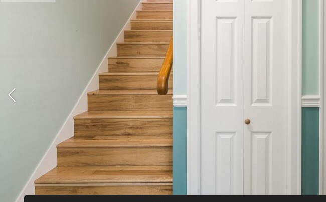 Photo - 2745 Departure Bay Rd