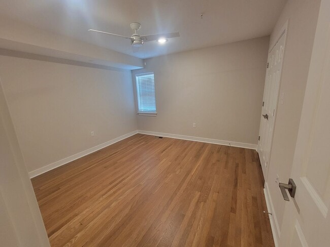 Photo - 1111 N Thompson St Unidad 103