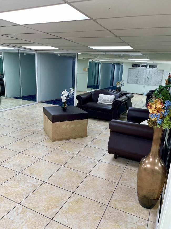 Photo - 801 Three Islands Boulevard Unidad 214