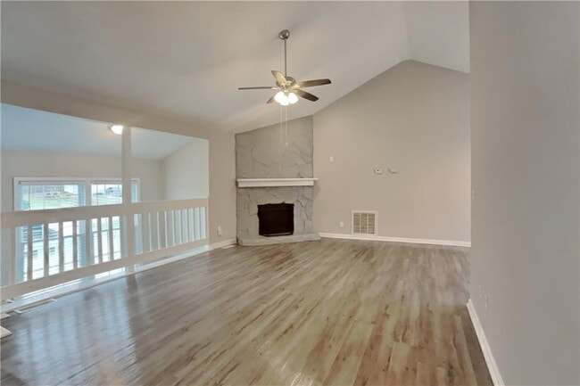 Photo - 140 Linda Ln