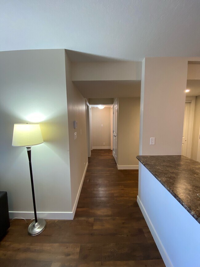 11004-11102 102 Ave