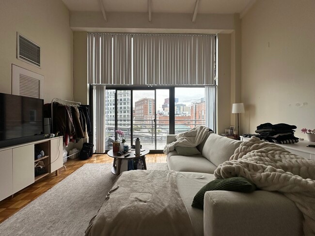 Building Photo - 51 Brookline Ave Unit 61-308