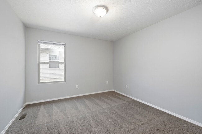 Photo - Republic Duplex for rent- with fence!