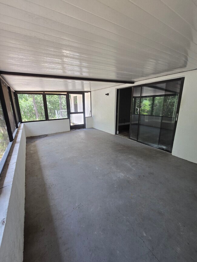 Photo - 11101 Lindsay Rd