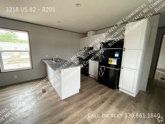 Building Photo - 3218 OH-82 Rental