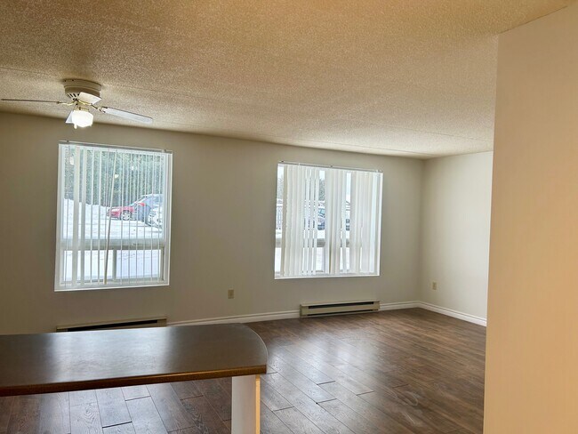 Photo - 1490 Kelly Lake Rd