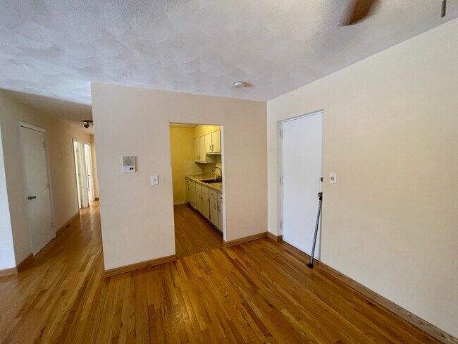 Photo - 611 Watertown St Unidad 6