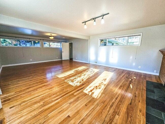 Photo - 16204 SE 8th St