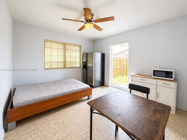 Photo - 15831 SW 100th Ct Unit B