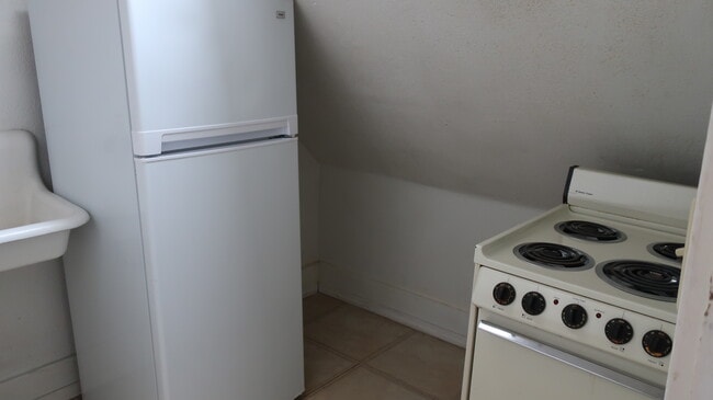 Photo - 500 Cascade St Unit 4