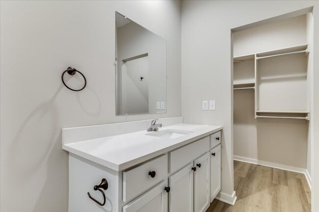 Photo - Beautiful Three Bedroom, Two Bathroom