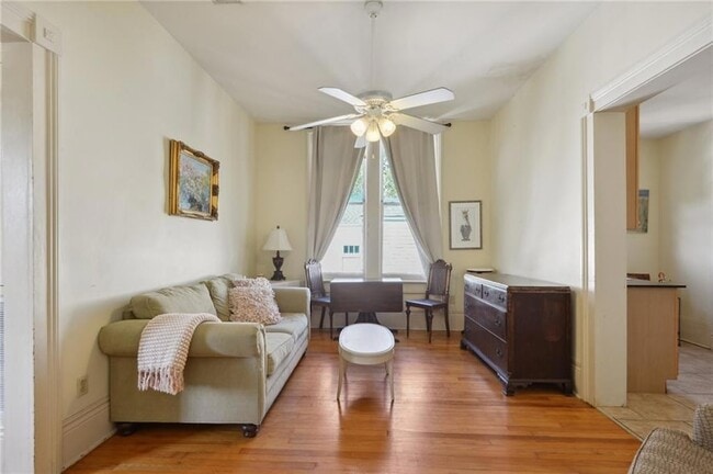 3405 Coliseum St Unit 1