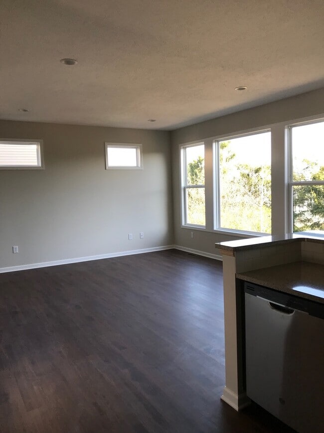 Photo - Large townhouse in Okemos - available now