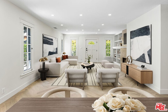 Photo - 8916 Ashcroft Ave