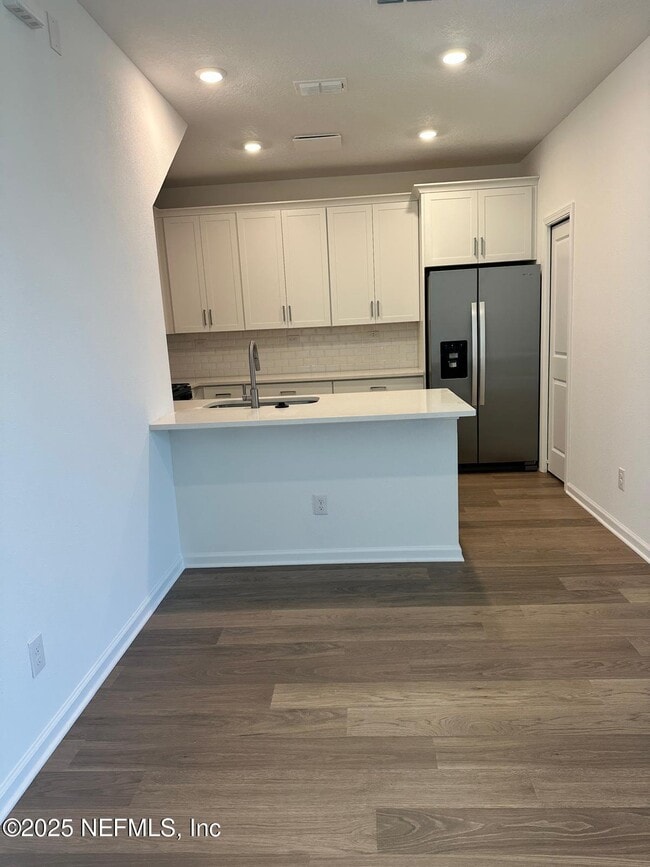 Photo - 483 Cherry Elm Dr