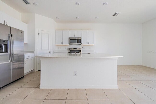 Photo - 2305 Alee Ln