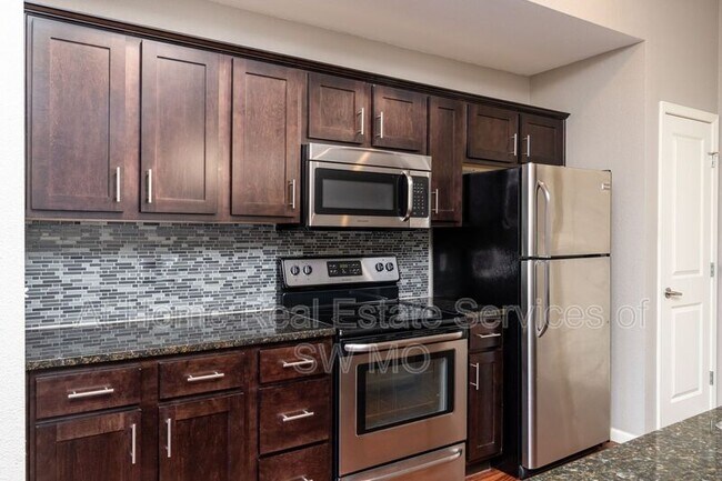 Photo - 1200 W Walnut St Unidad C103