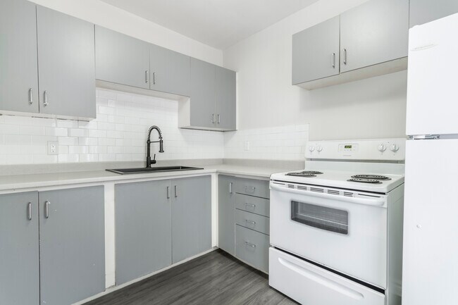 Photo - 507 Balmoral Dr