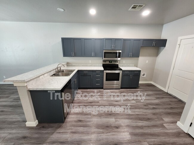 Photo - 219 S Hope Ave