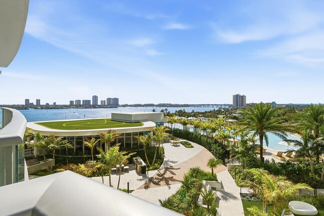 Photo - 220 Lake Shore Dr Unit 815