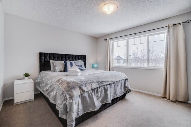 Photo - 12068-12019 19 Ave SW Unit SI ID1564627P