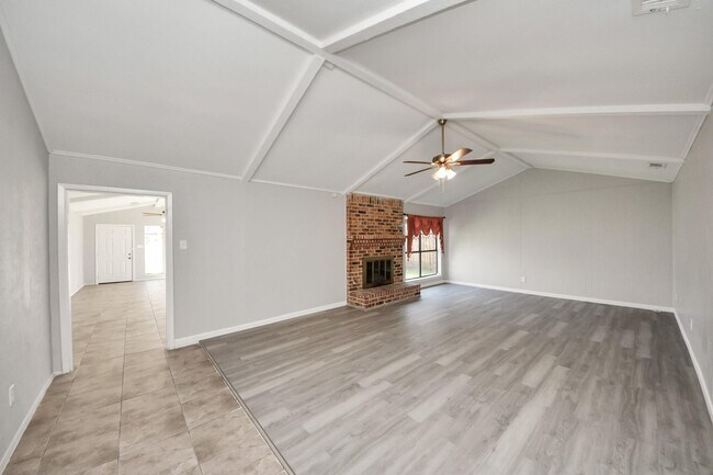 Photo - 7303 Foxwick Ln