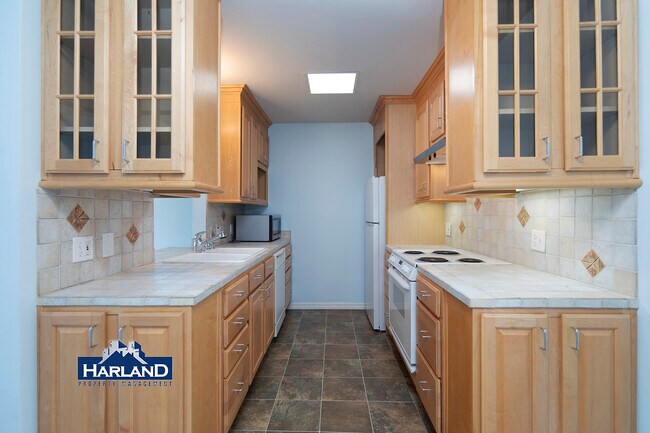 Photo - 6455 La Jolla Blvd